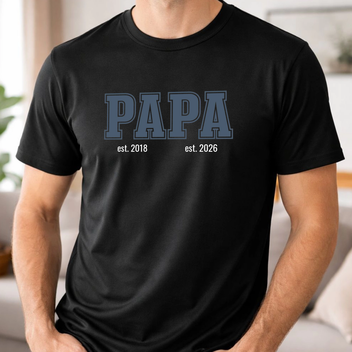 Papa Shirt personalisiert - Papa est. mit Wunschjahr bis zu 3 Kinder