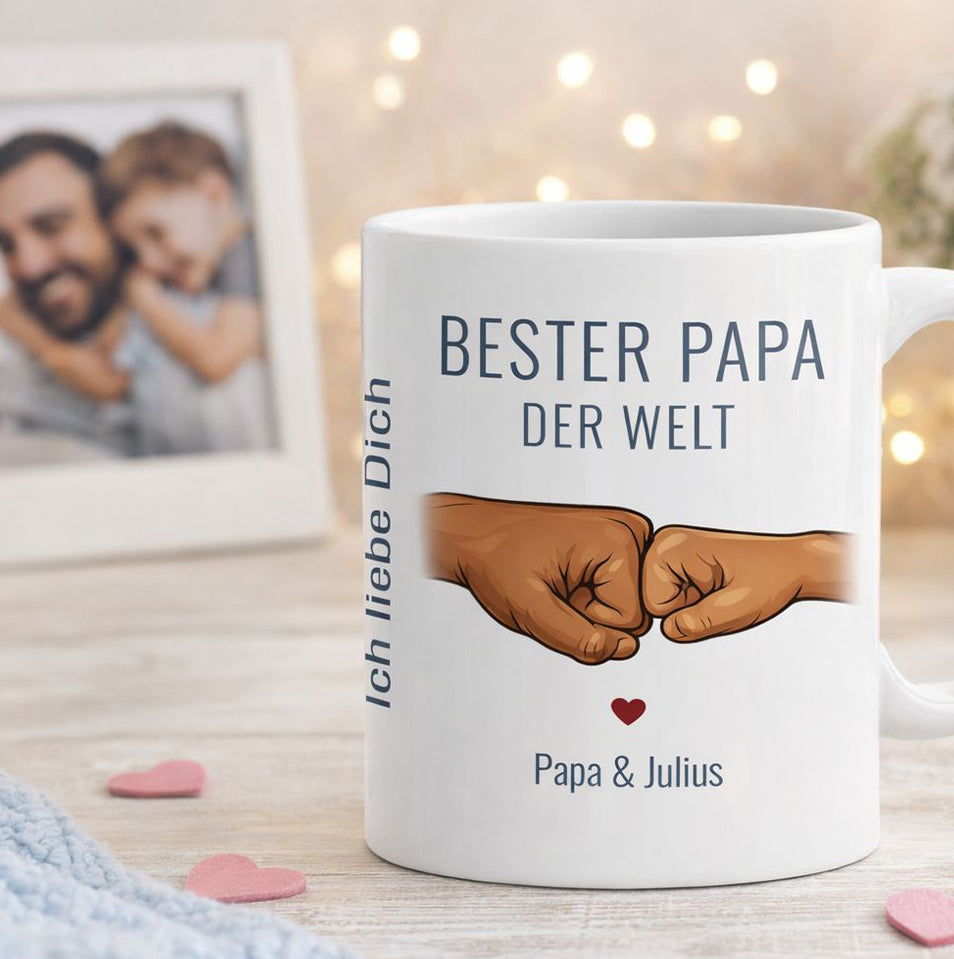 Bester Papa der Welt Tasse - Faust an Faust personalisiert mit Namen