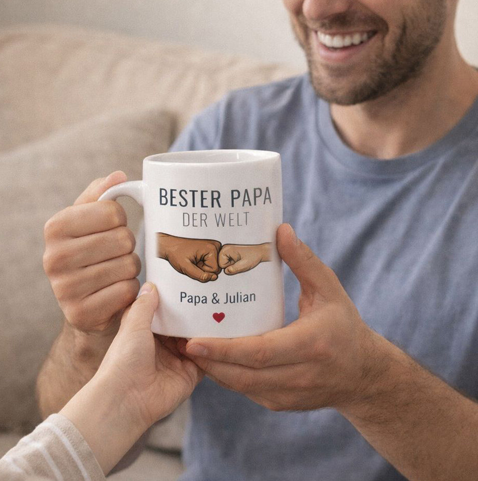Bester Papa der Welt Tasse - Faust an Faust personalisiert mit Namen