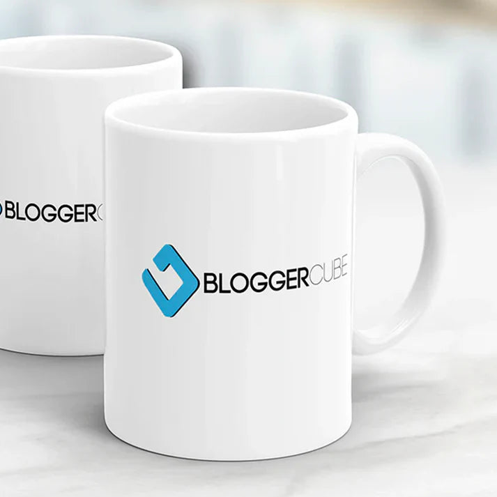Referenz einer personalisierten Firmentasse mit Logo für Bloggercube