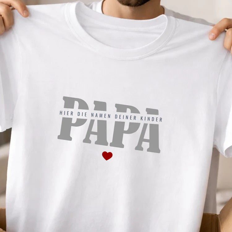 Papa Shirt personalisiert mit Namen der Kinder oder Wunschtext und Herzchen - Personalisierung - Hier die Namen deine Kinder eingeben