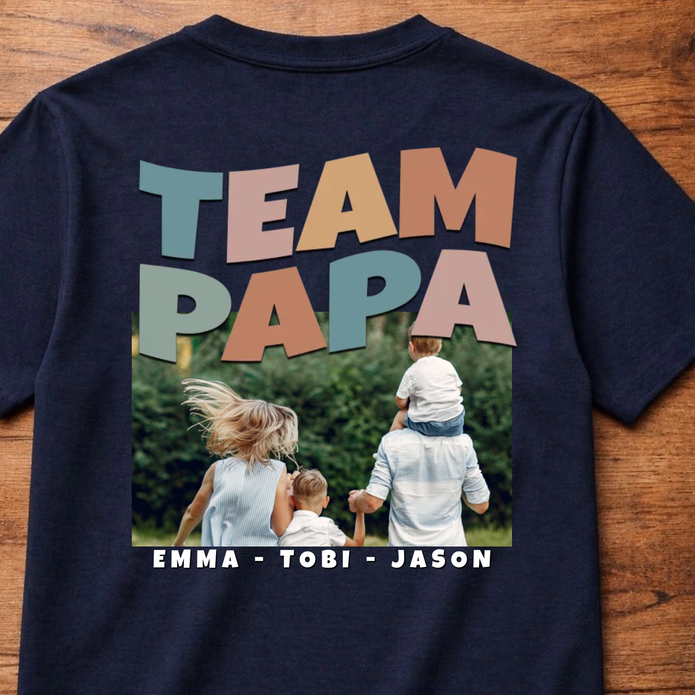Personalisiertes Papa Shirt „Team Papar“ mit Foto-Rückenprint - Navy - Vorschau