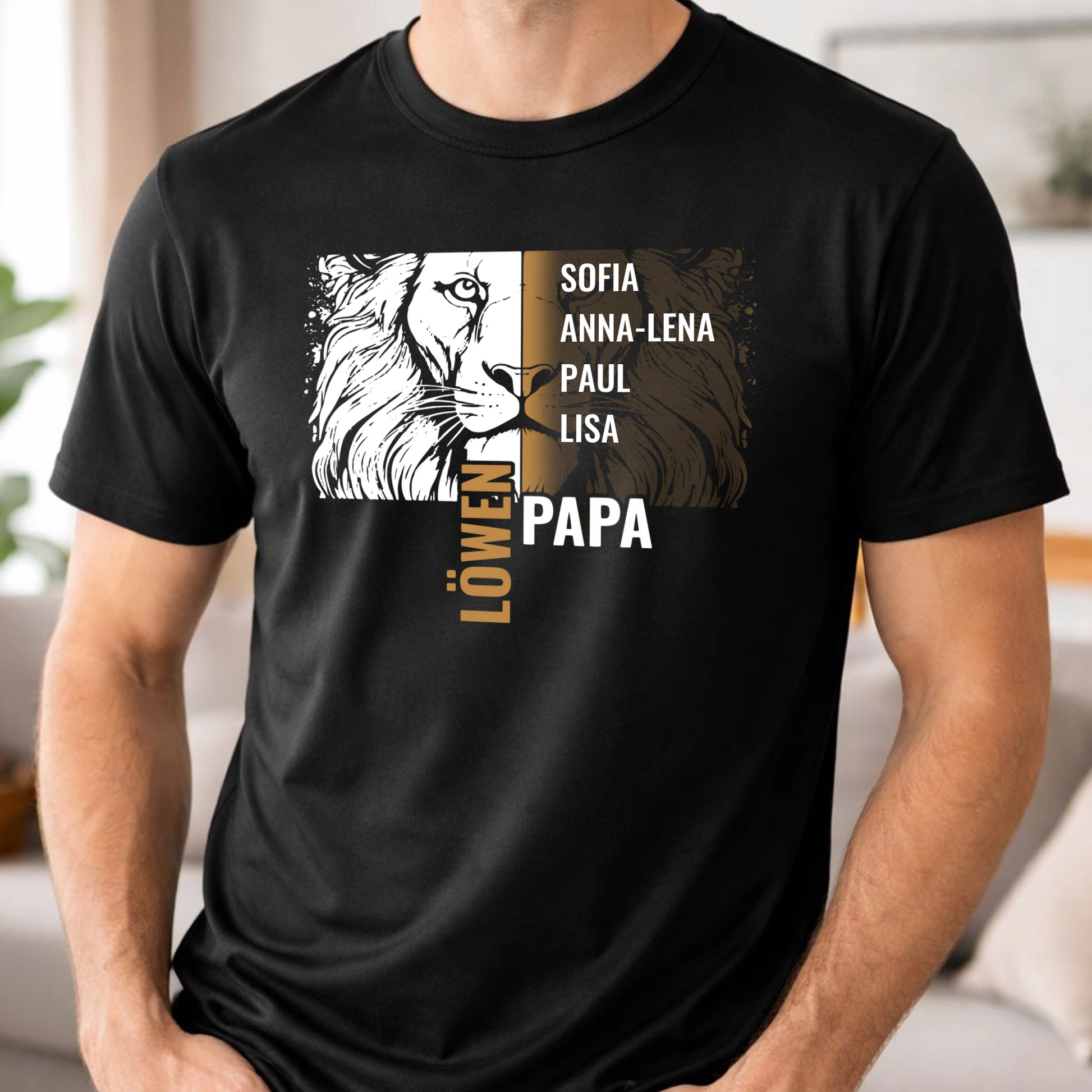 Personalisiertes Papa Shirt „Löwenpapa“ mit Namen der Kinder - Schwarz - getragen - 4 Kinder